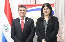 Mónica Seifart, postulante para la fiscalía general del Estado, y Óscar Paciello, presidente del Consejo de la Magistratura.