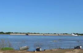 A orillas del río Paraguay están instalados numerosos puertos, en Villeta.