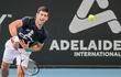 El serbio Novak Djokovic (35 años), #5 del mundo, retorna a Melbourne, Australia, tras el escándalo sufrido este año.