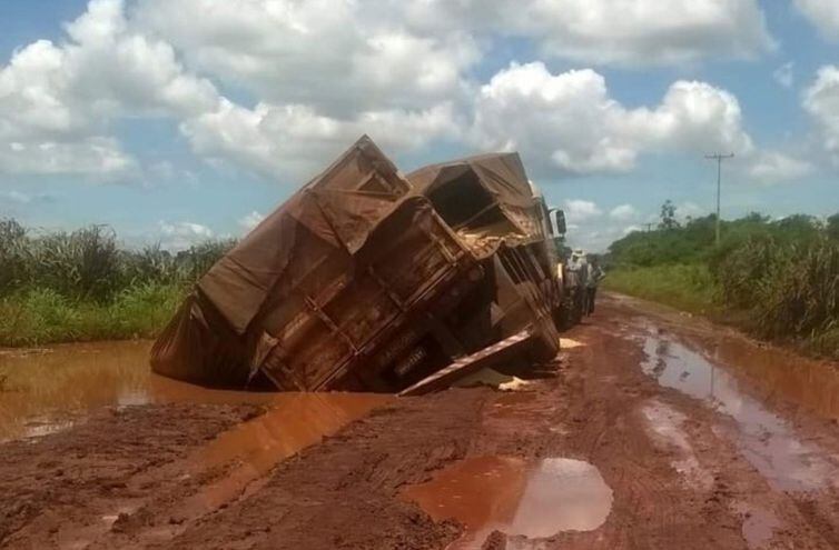 La construcción de  un camino de todo tiempo es un pedido de larga data de pobladores y autoridades de Mbarakayú.