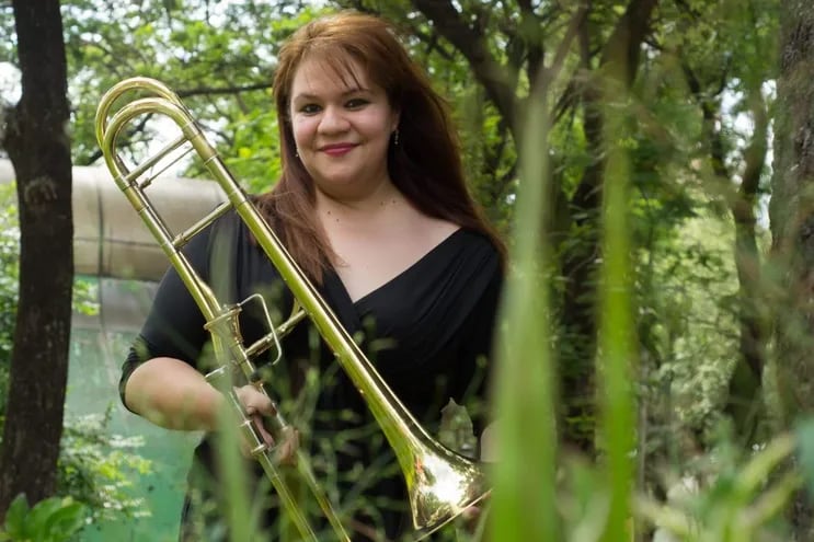 Fátima Abramo es una paraguaya destacada en la ejecución del trombón pero también en el área de la composición.