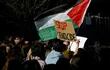 Manifestantes pro-palestinos protestan en Roma, Italia, el pasado sábado.
