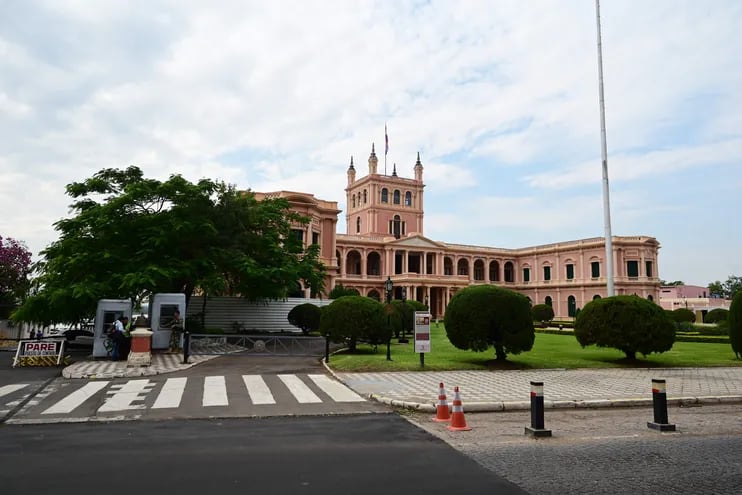 Autoridades del Estado firmaron un acuerdo contra la corrupción este jueves en el Palacio de Gobierno.
