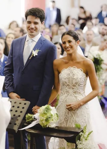 Se casaron Mauro Arriola Baraibar y Estefanía Villate Urbieta.