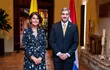 Mario Abdo, presidente de Paraguay, junto a la vicepresidenta colombiana, Marta Lucía Ramírez (Fuente: Twitter).