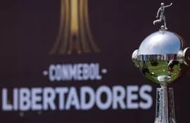 Copa Libertadores, Trofeo.