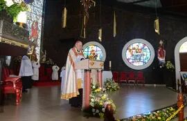 Monseñor Guillermo Steckling ofició el rezo del Ángelus en la apertura de las actividades por la festividad de San Blas.