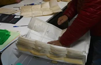 Chile arrincona a los partidos tradicionales en la Convención Constituyente al votar en masa por candidatos independientes. (Rodrigo ARANGUA / AFP)