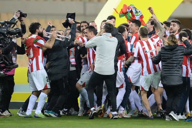 Athletic Bilbao se coronó campeón de la Supercopa de España