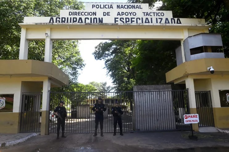 Agrupación Especializada de la Policía Nacional.