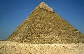 piramide-keops-132106000000-411270.jpg