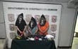 Estas tres personas fueron arrestadas con una gran cantidad de evidencias, como herramientas, prendas de vestir y tapabocas, que las incriminan como presuntos tortoleros.