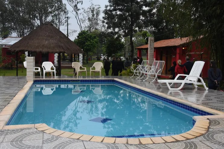 Comodidades como una piscina se encuentran en las posadas turísticas de Guairá.