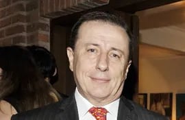luis-pablo-niscovolos-encargado-de-negocios-de-la-embajada-argentina--210341000000-1042092.jpg