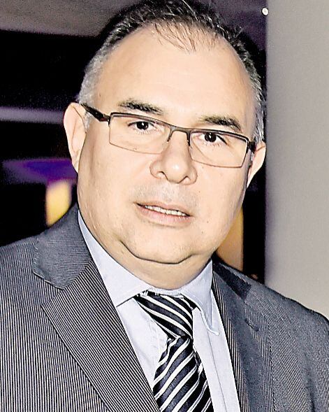 Eduardo Campos Marín, presidente de Banco Basa, quien entregó el dinero enviado por Cartes a la esposa de Messer.