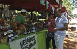 el-iv-festival-gastronomico-del-mango-se-realiza-frente-de-la-secretaria-nacional-de-turismo-senatur-de-aregua-de-lunes-a-domingos-de-0800-a-2000-232127000000-1546370.jpg