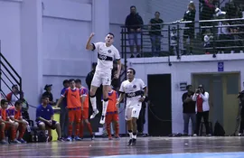 Olimpia derrotó a Cerro Porteño por la segunda fecha de la Liga Premium de Futsal FIFA 2024 en el Comité Olímpico Paraguayo.