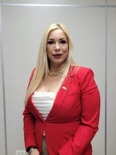 La fiscala María Estefanía González (48 años), reclamó su exclusión del proceso de conformación de terna para la Fiscalía General.