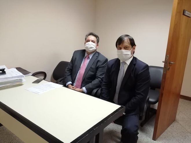 Édgar Melgarejo se presentó en compañía de su abogado para comparecer ante la Justicia.