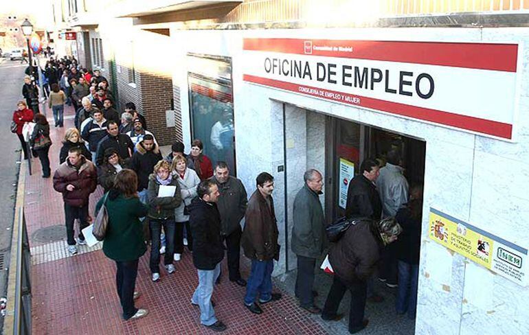 En España hay 1.226.200 hogares con todos sus miembros activos en desempleo (Foto Archivo).