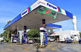Petropar vende a crédito sus combustibles para la venta en estaciones de servicio, que son locales tercerizados.