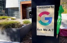 Un aviso en el exterior de la sede de Google en Mountain View, California (EE.UU).