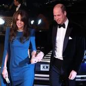 Los príncipes de Gales, Kate y William llegan para el Royal Variety Performance en el Royal Albert Hall de Londres.