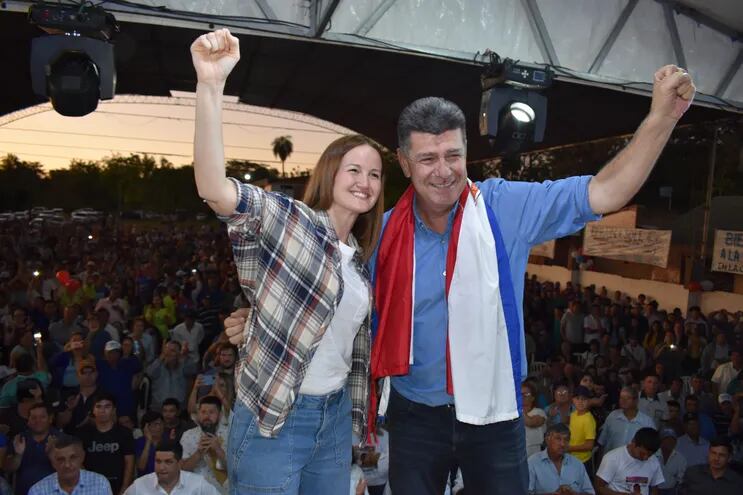 Efraín Alegre y Soledad Núñez de gira por San Pedro