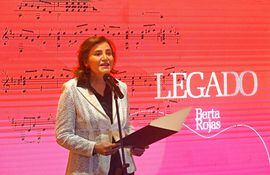 Berta Rojas presentó hoy "Legado", su nuevo trabajo discográfico que ya está disponible en plataformas digitales y en disquerías.

LANZAMIENTO DE DISCO LEGADO DE BERTA ROJAS HOTAL PALMA ROGA