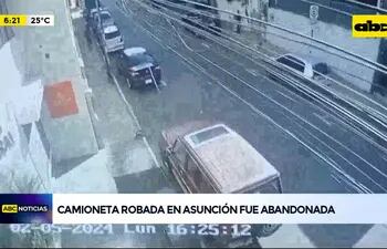 Video: Camioneta robada en Asunción fue abandonada