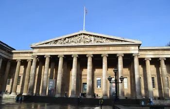 Fachada del Museo Británico, en Londres.