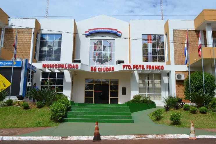 La Municipalidad de Presidente Franco es administrada por el intendente liberocartista Roque Godoy Jara.