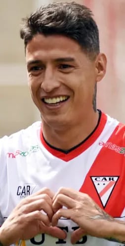 El paraguayo-boliviano Nelson David Cabrera Báez (37 años), defensor del   Always Ready.
