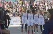 La selección paraguaya femenina de Baloncesto 3x3 antes del partido contra Ecuador en el Polideportivo Urbano del Comité Olímpico Paraguayo.