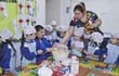 con-la-ayuda-de-profesores-y-padres-los-ninos-prepararon-chipas-en-el-nihon-gakko--194745000000-1574068.jpg