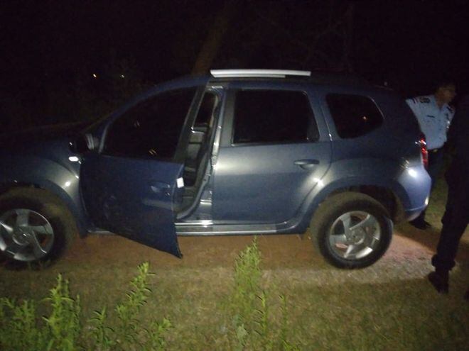 El vehículo fue encontrado en una zona oscura del lago del barrio la Estación.
