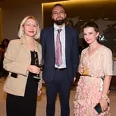 Pintos Rosas, Alexey Osipov, agregado cultural de la Embajada de Rusia en Paraguay y Natasha Kroshko.