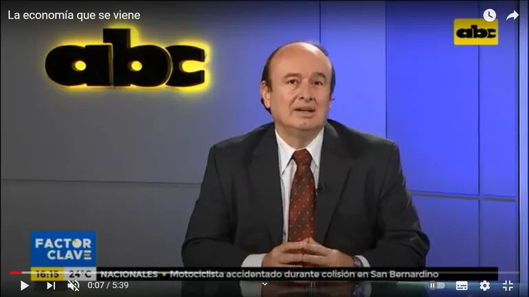 Abogado y economista Víctor Pavón.