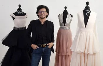 Las prendas del diseñador paraguayo Fernando Bernardou realzan la elegancia femenina.
