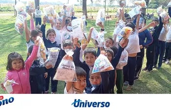 Más de 10 mil niños de escuelas públicas recibieron sus regalos, para celebrar el Día del niño.