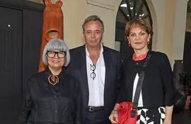 Adriana Almada, Diego Costa Peuser y Margarita Morselli.
