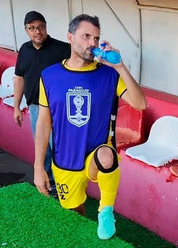 Luis Antonio Vidal (49 años, 7 meses y 26 días) compite en la Copa Paraguay en filas del Deportivo Recoleta.
