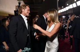 Brad Pitt y Jennifer Aniston se mostraron muy cordiales durante la premiación que otorga el Sindicato de Actores, en Los Ángeles.