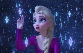 La reina Elsa (Idina Menzel) en "Frozen II".