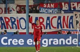Paolo Guerrero marcó el tanto del triunfo de Internacional de Porto Alegre en Montevideo.