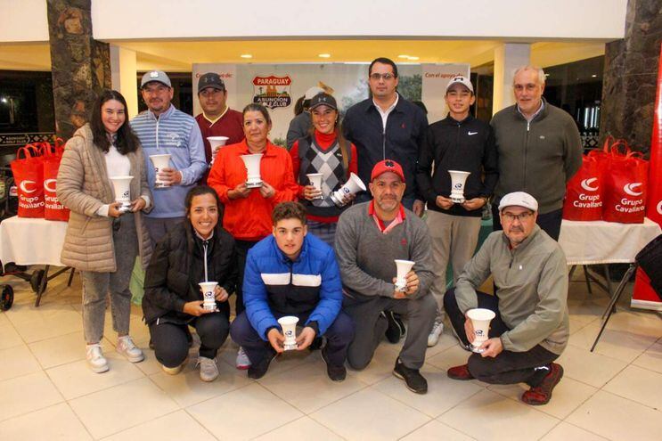 Los flamantes ganadores de la Copa Capitán del Asunción Golf Club (AGC).