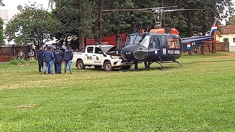 Antes del desalojo se tuvo que acoplar un helicóptero que se quedó sin batería.