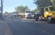 Camioneros ubicados en Eusebio Ayala, antes de iniciar el traslado hacia Calle Última.