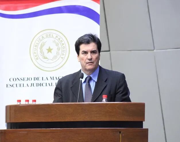 Gustavo Santander Dans, nuevo ministro de la Corte Suprema, tras la prestación de acuerdo del Poder Ejecutivo.