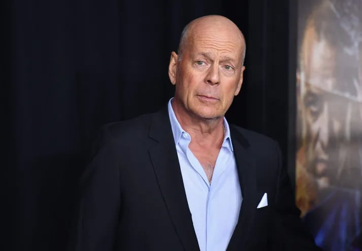El actor Bruce Willis durante el estreno de "Glass" en 2019. El protagonista de "Duro de matar" fue diagnosticado con demencia, según informó hoy su familia.